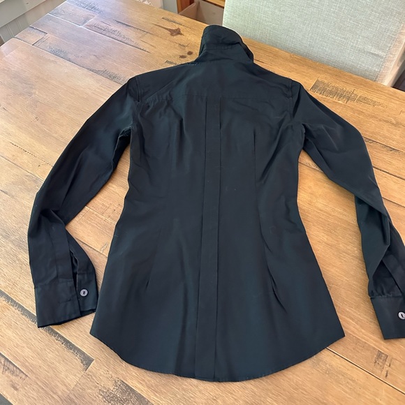 Ladies Dolce and Gabbana shirt - Picture 4 of 6